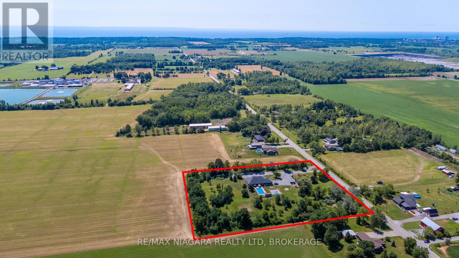 2439 MILLER ROAD - 3