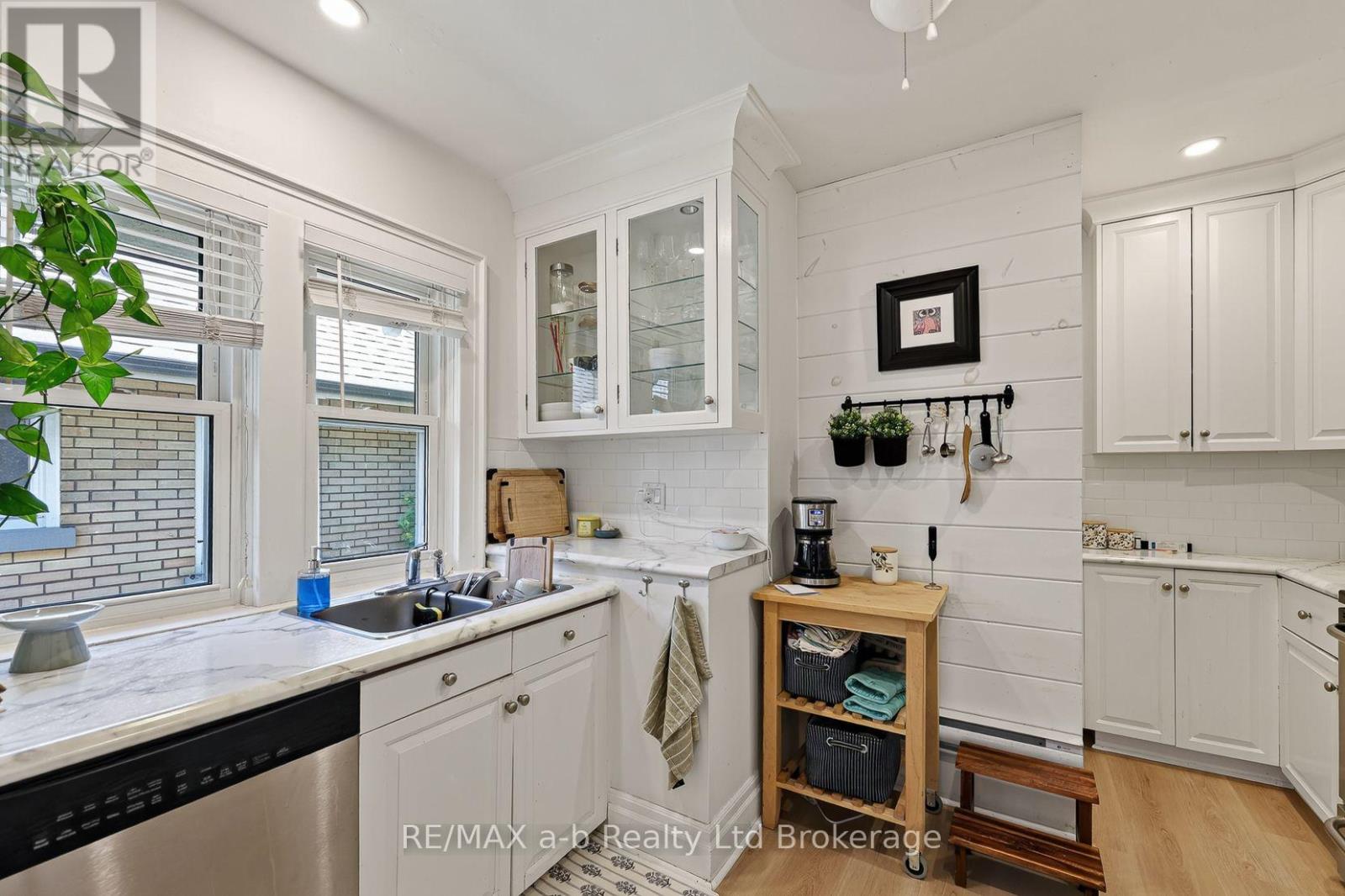 474 CHEAPSIDE STREET - Image 17