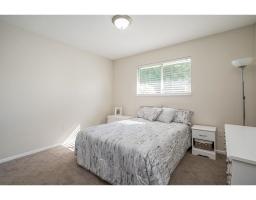 13526 64a Avenue, Surrey, BC V3W9H7 Photo 11