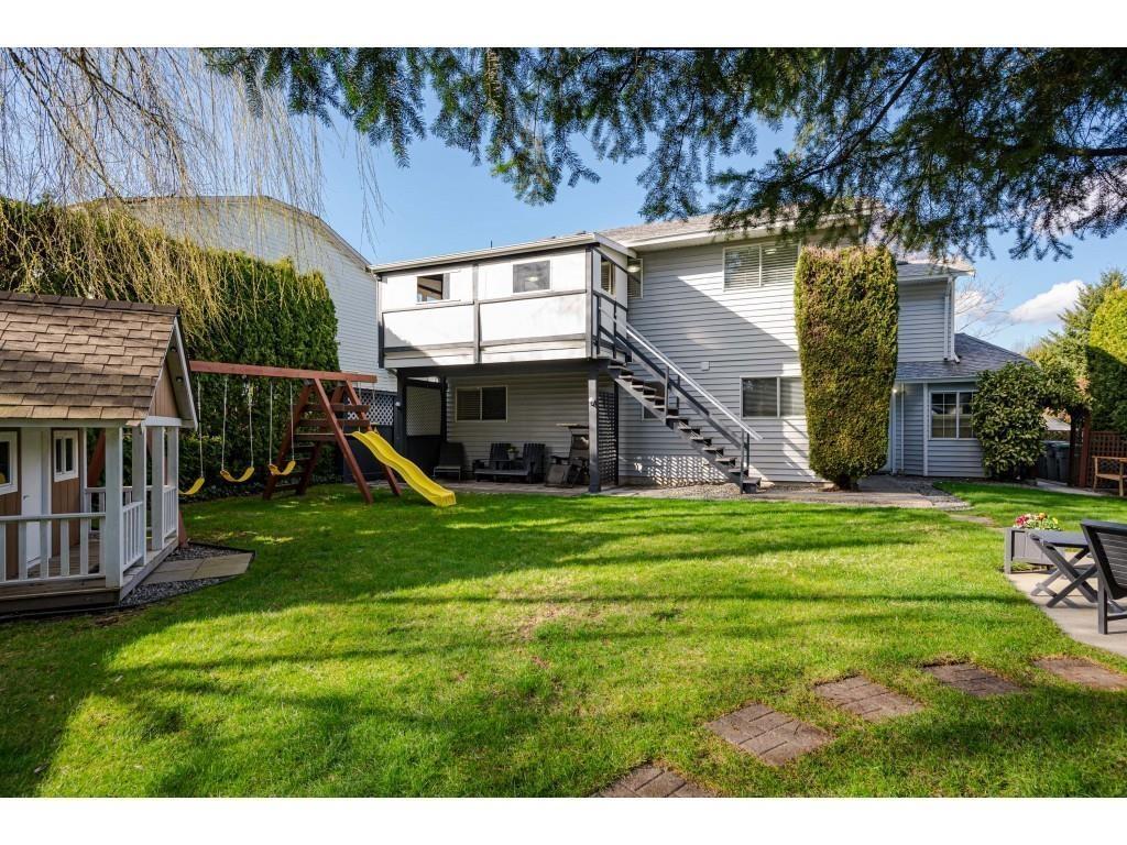 10 Bed, 5 Bath House for Sale in Surrey – 13526 64A AVENUE, Surrey – MLS# R3153205 - Image 15