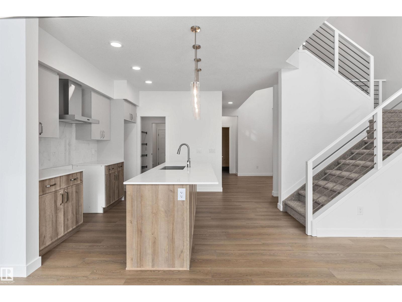 18927 28 AV NW - Image 14