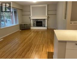 Upper 3444 Church, North Vancouver, BC V7K2L4 Photo 16