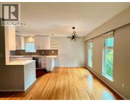 Upper 3444 Church, North Vancouver, BC V7K2L4 Photo 6