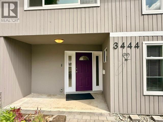 Upper 3444 CHURCH, North Vancouver — photo 2