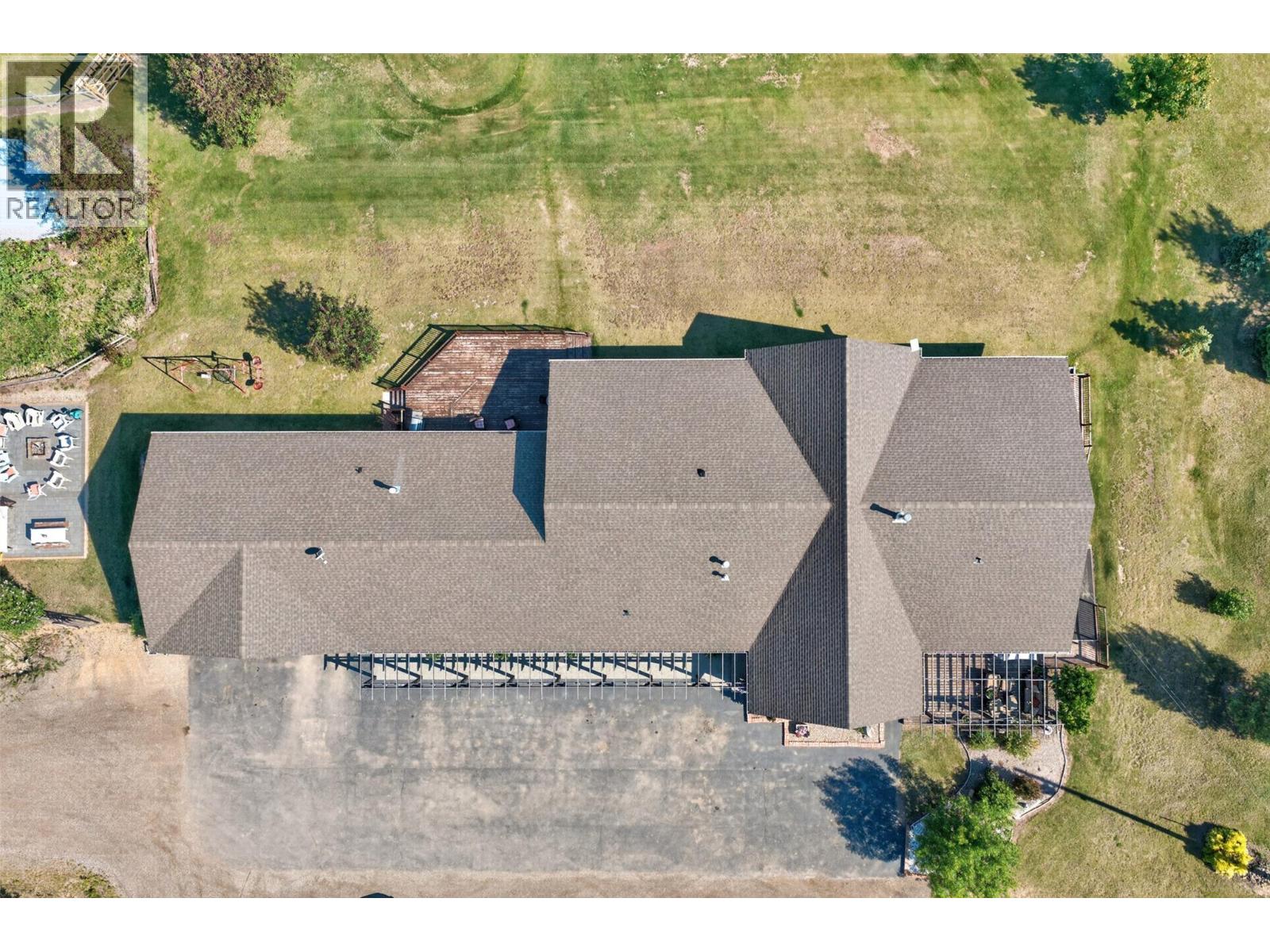 1094 Paradise Valley Subdivision, Dawson Creek