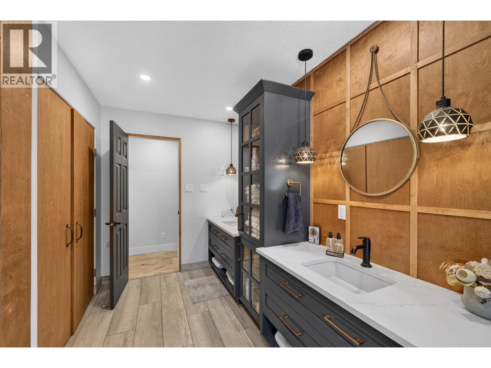1094 Paradise Valley Subdivision, Dawson Creek