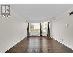 426 - 32 Clarissa Drive, Richmond Hill, ON L4C9R7 Photo 12