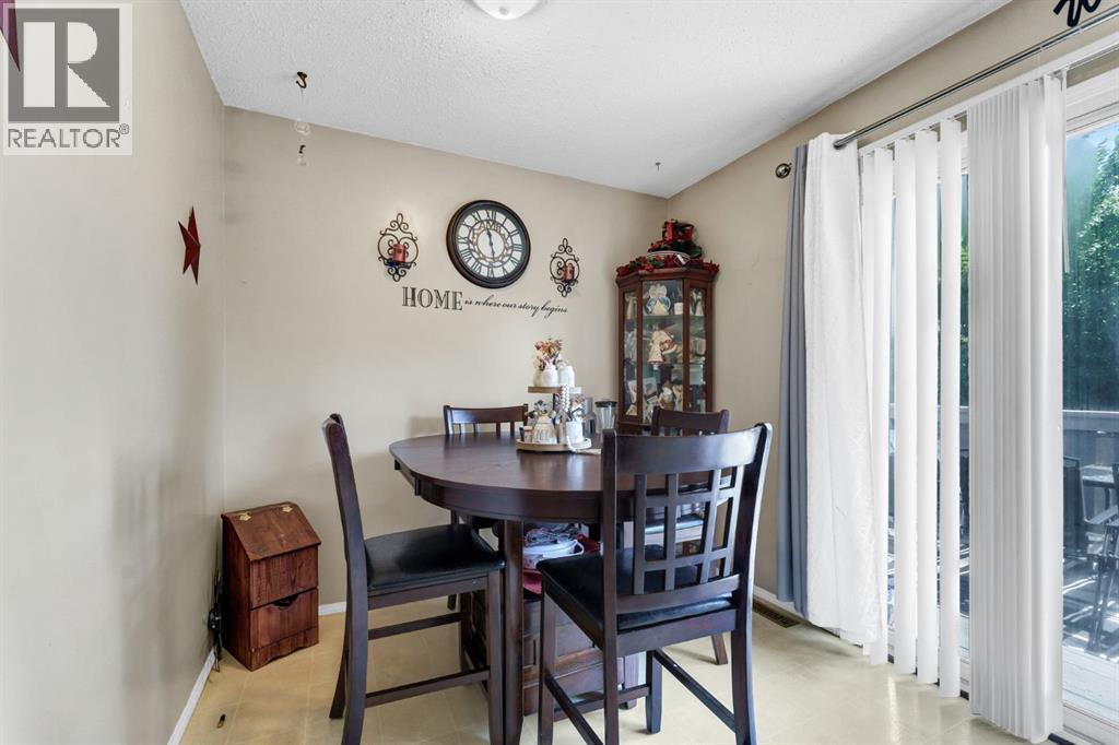 908 Ross Glen Drive SE - 39