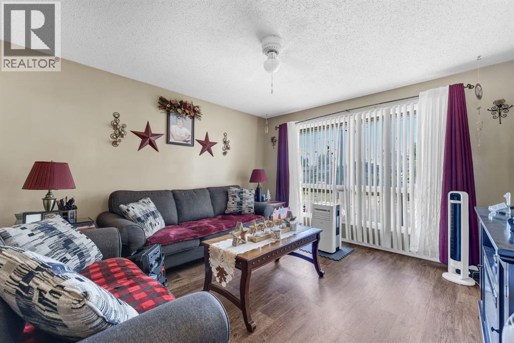908 Ross Glen Drive SE - 30