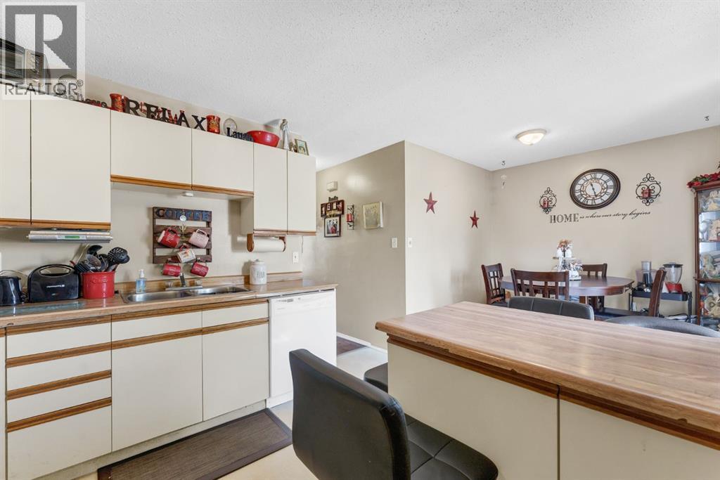 908 Ross Glen Drive SE - 36