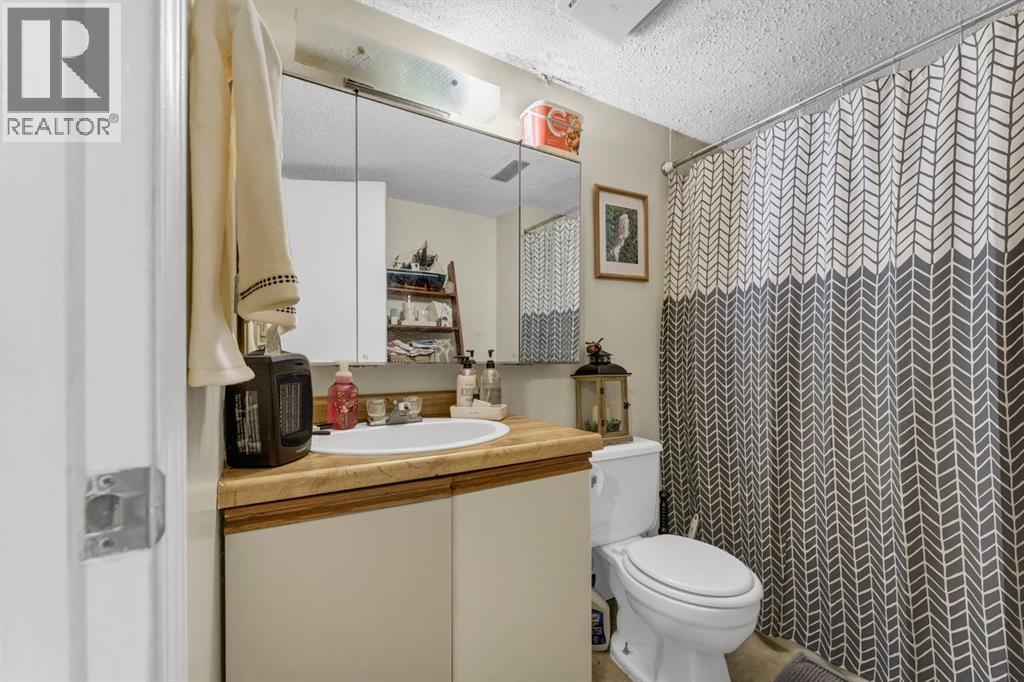 908 Ross Glen Drive SE - Image 45