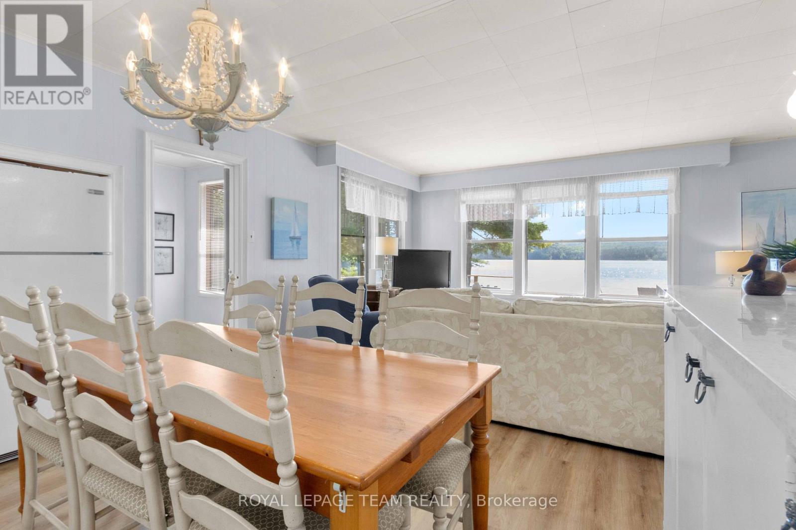 302 LONG LAKE ROAD - Image 17