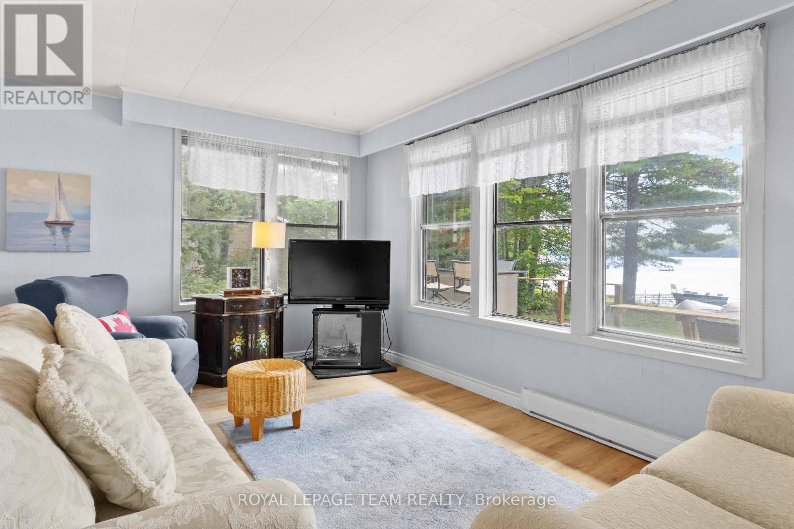 302 LONG LAKE ROAD - Image 20