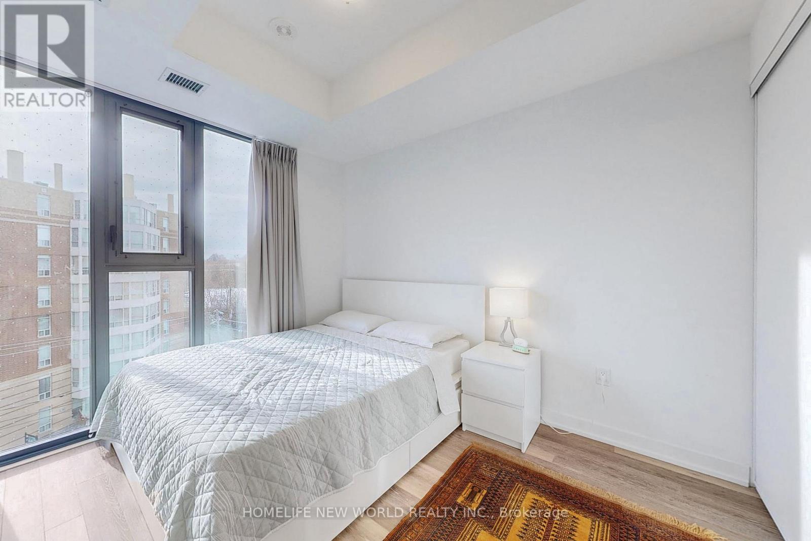 #518 250 LAWRENCE AVENUE W - 11