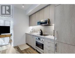 518 - 250 Lawrence Avenue W, Toronto, ON M5M1B2 Photo 9