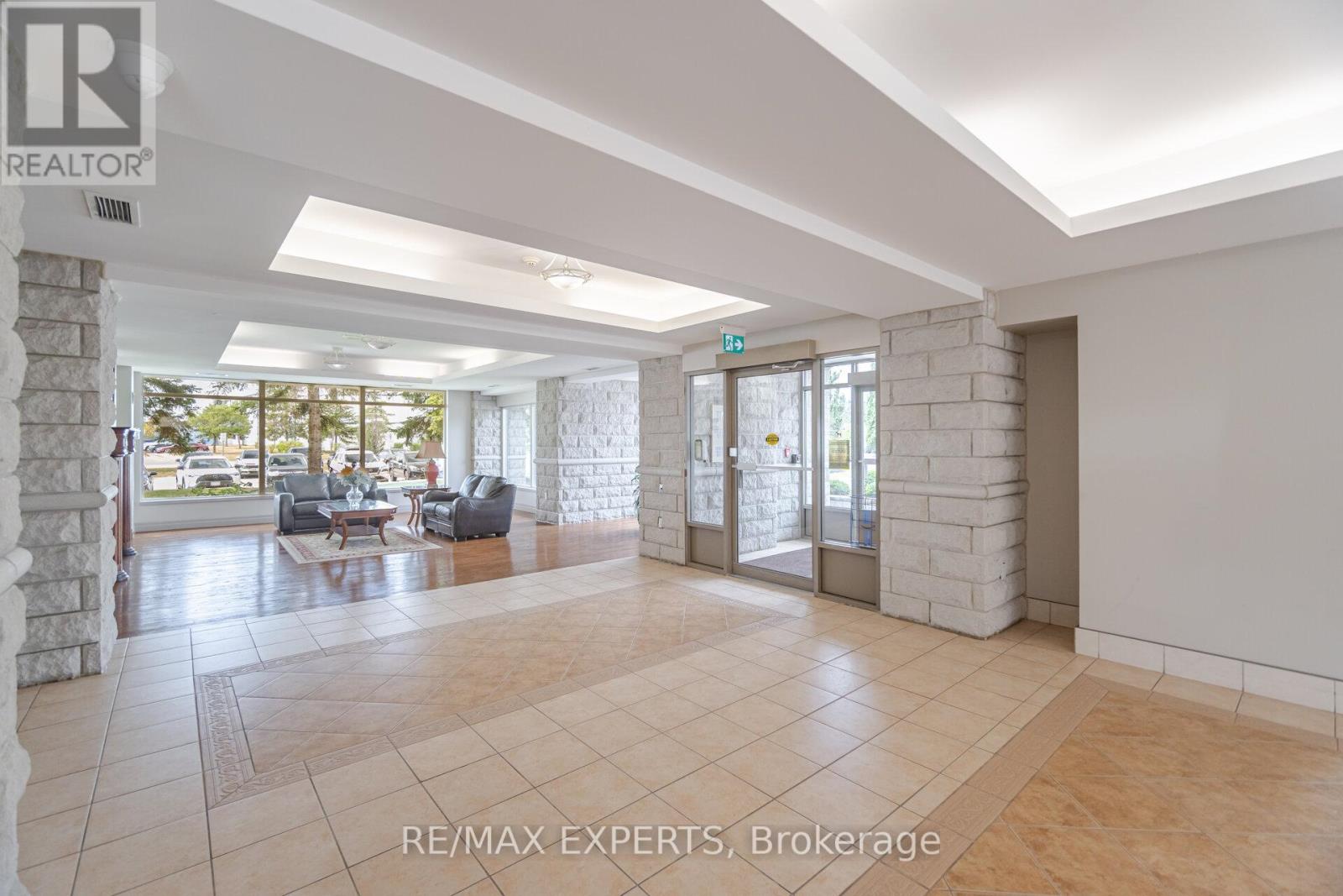 #216 2502 RUTHERFORD ROAD - 6