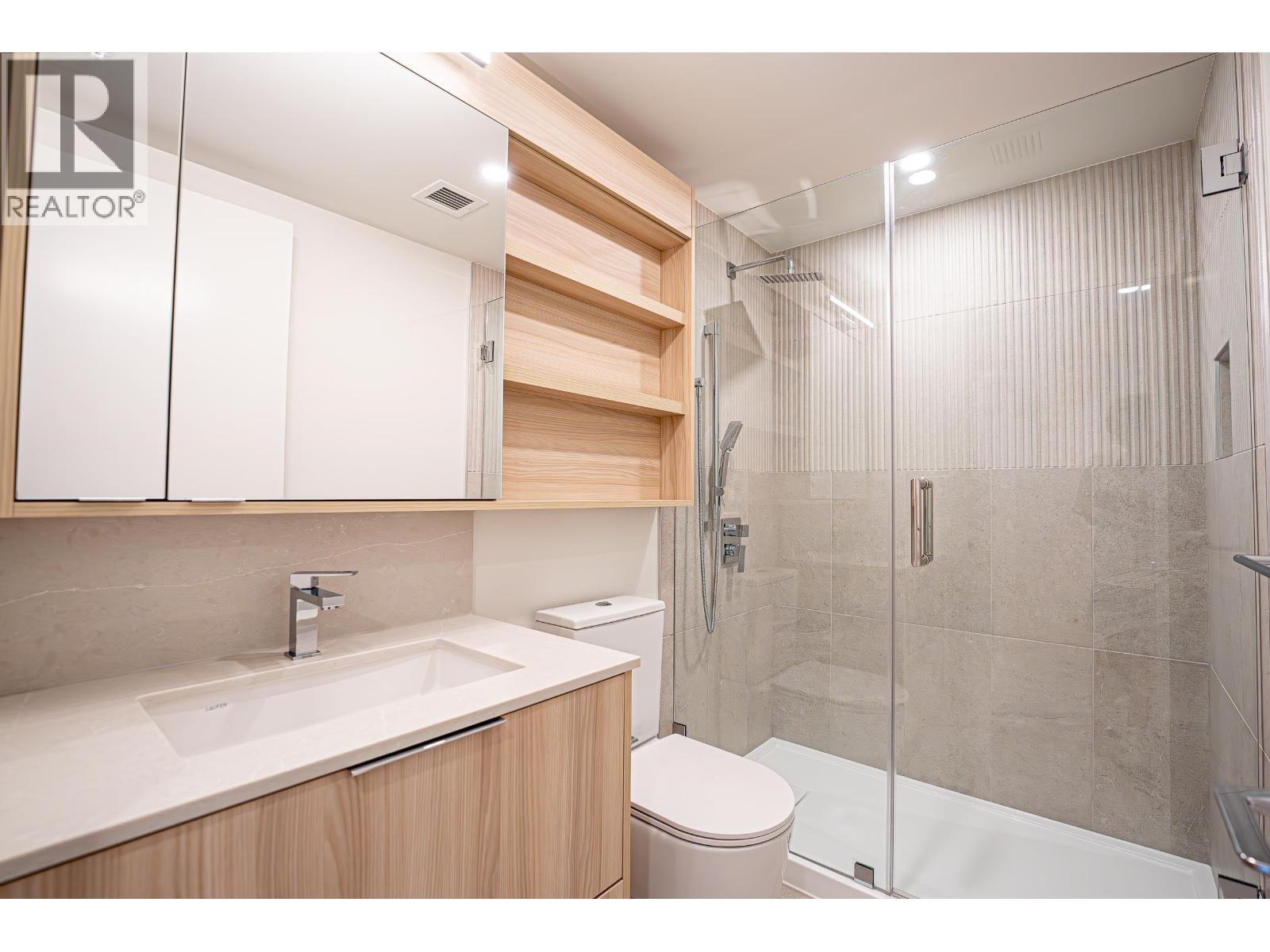 1 Bed, 1 Bath House for Sale in Coquitlam – 1904 311 ALDERSON AVENUE, Coquitlam – MLS# R3153106 - Image 12