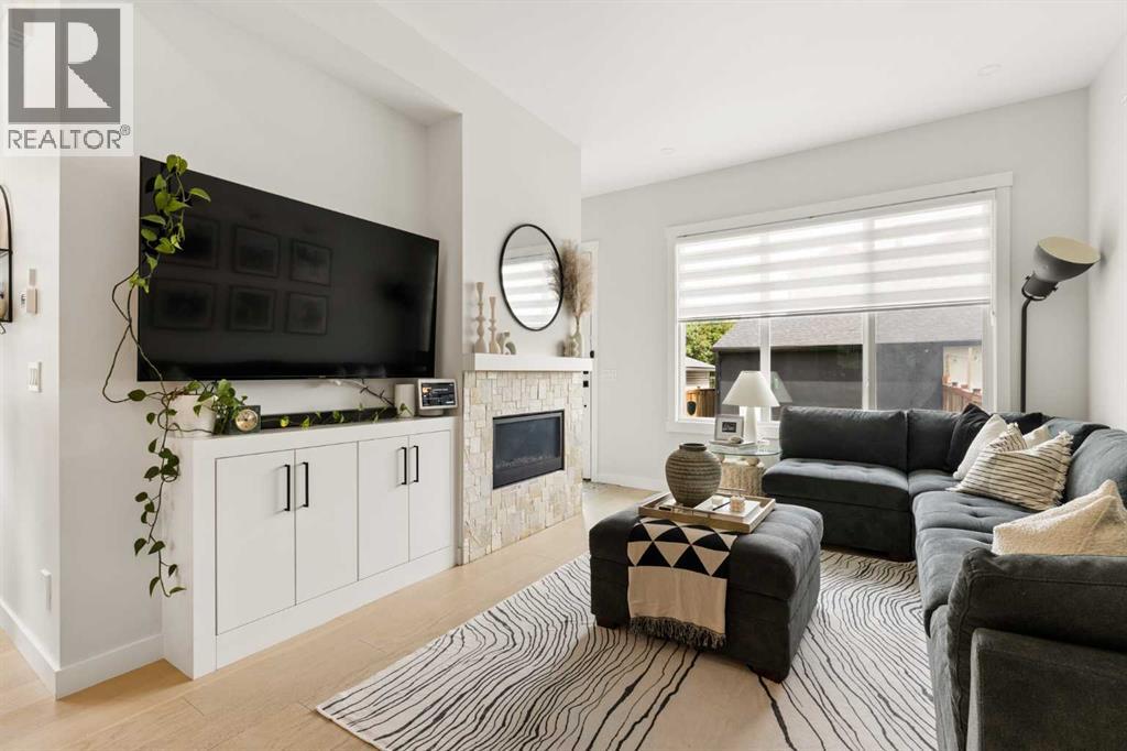258 17 Avenue NE - 10