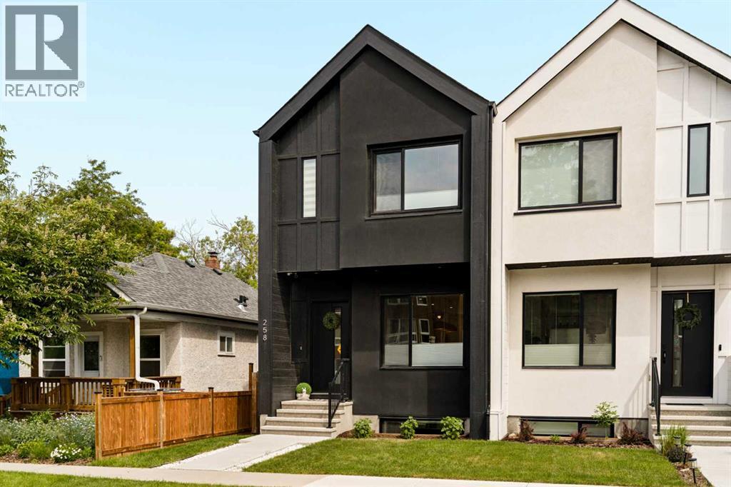 258 17 Avenue NE - 38