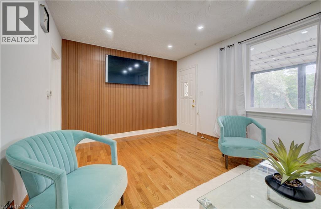 182 AVALON Place — photo 3