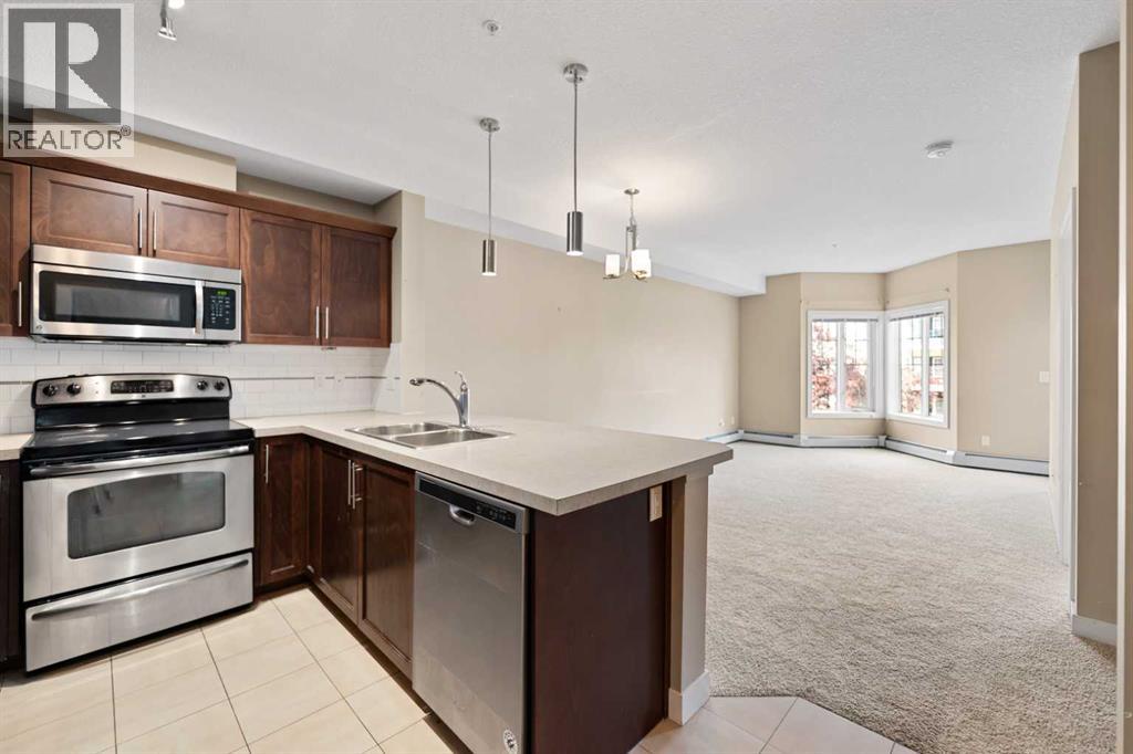 #205 20 Royal Oak Plaza NW - Image 13