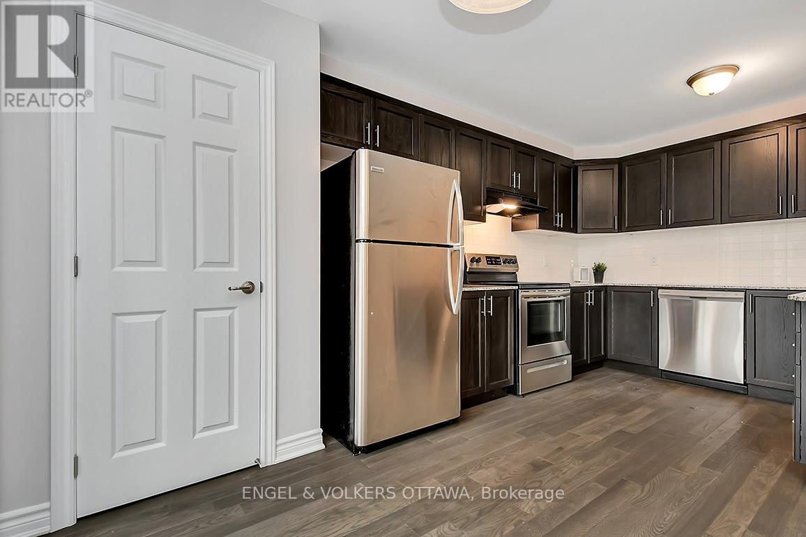 3 Bed, 3 Bath House for Rent in Ottawa – 135 LANCELEAF WAY, Ottawa – MLS# X13642894 - Image 13