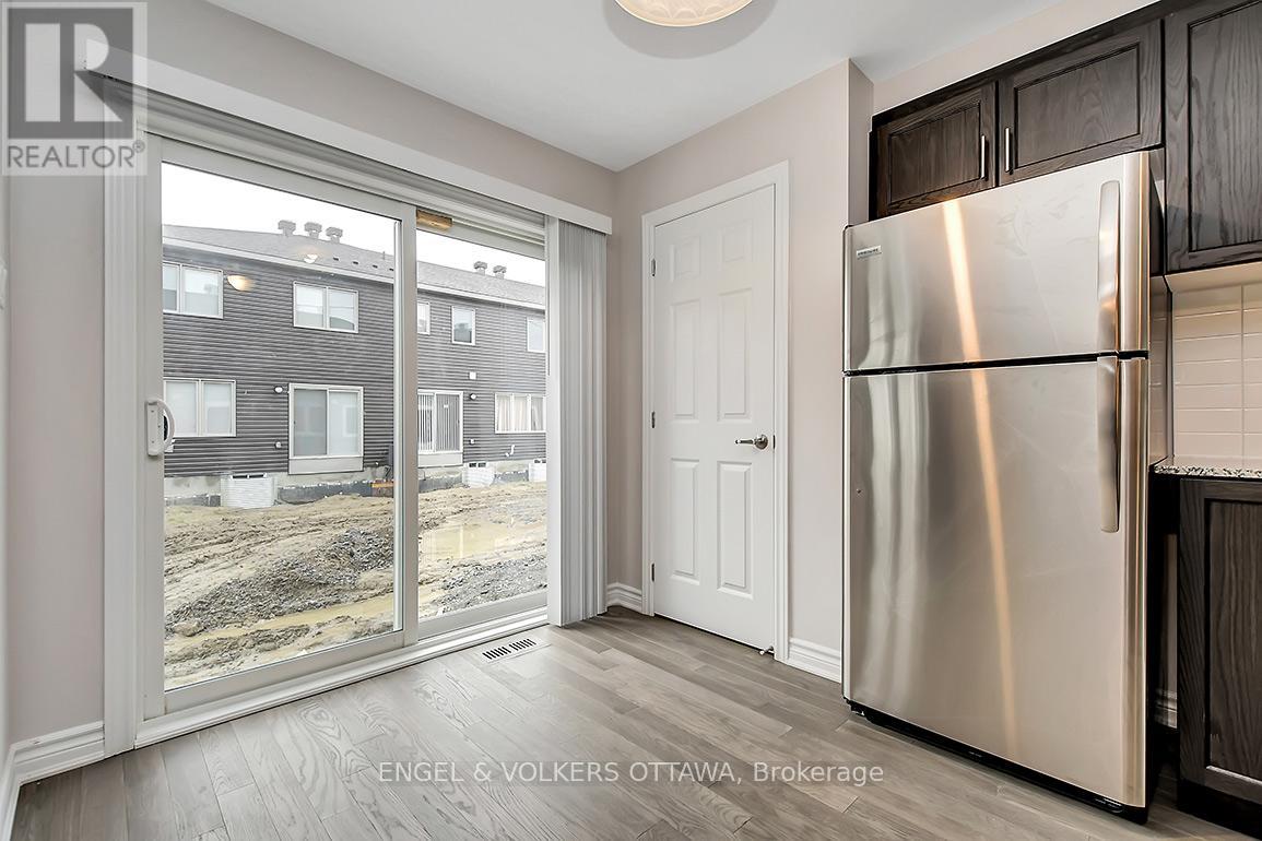3 Bed, 3 Bath House for Rent in Ottawa – 135 LANCELEAF WAY, Ottawa – MLS# X13642894 - Image 14