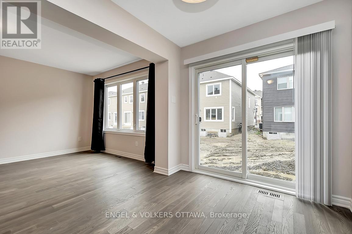 3 Bed, 3 Bath House for Rent in Ottawa – 135 LANCELEAF WAY, Ottawa – MLS# X13642894 - Image 15