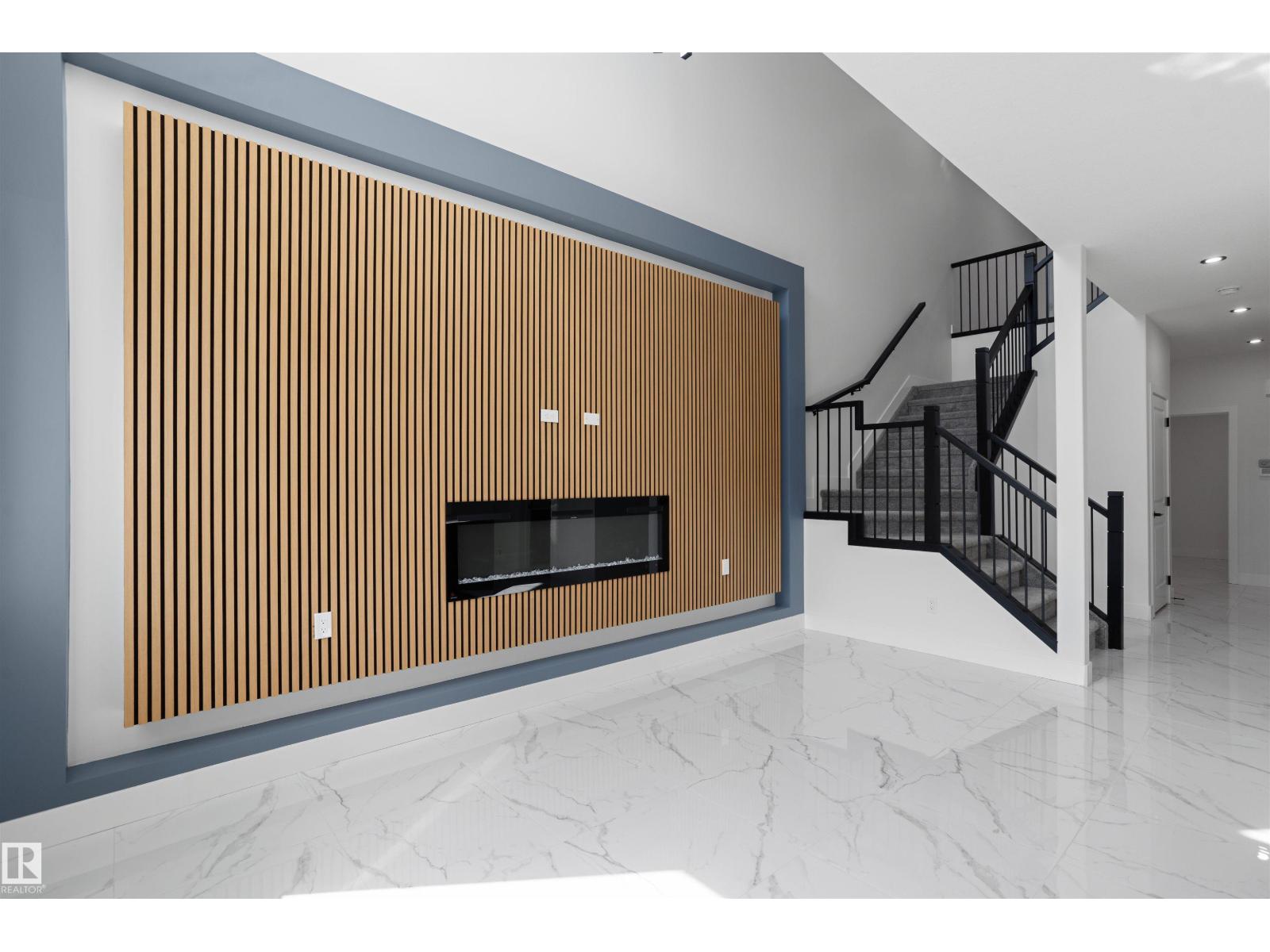 1523 208 ST NW - 17