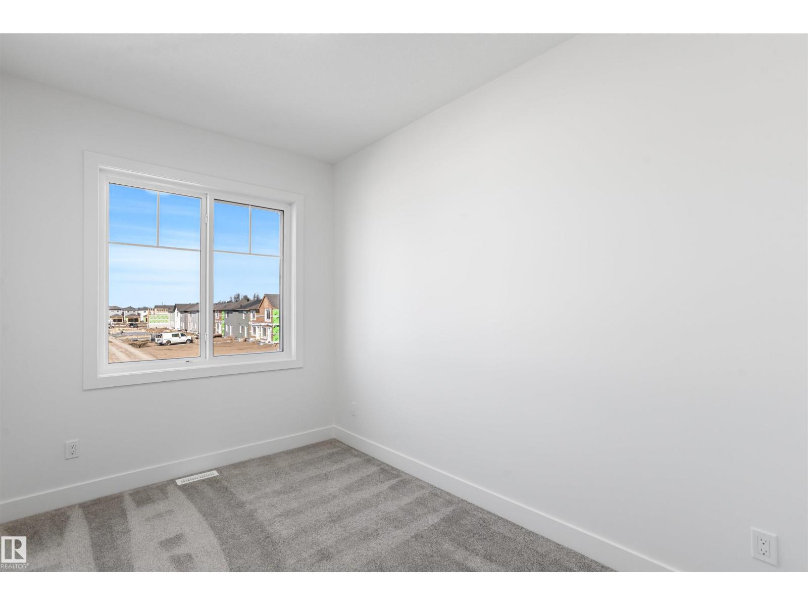 1523 208 ST NW - 32