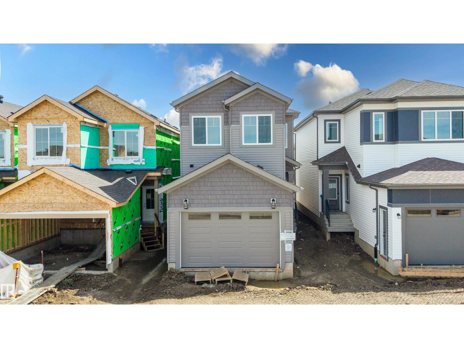 1523 208 ST NW - 35