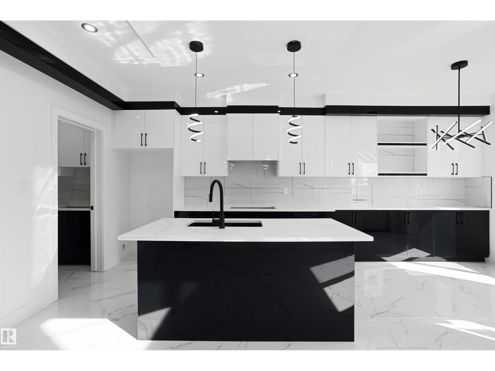 1523 208 ST NW - 8