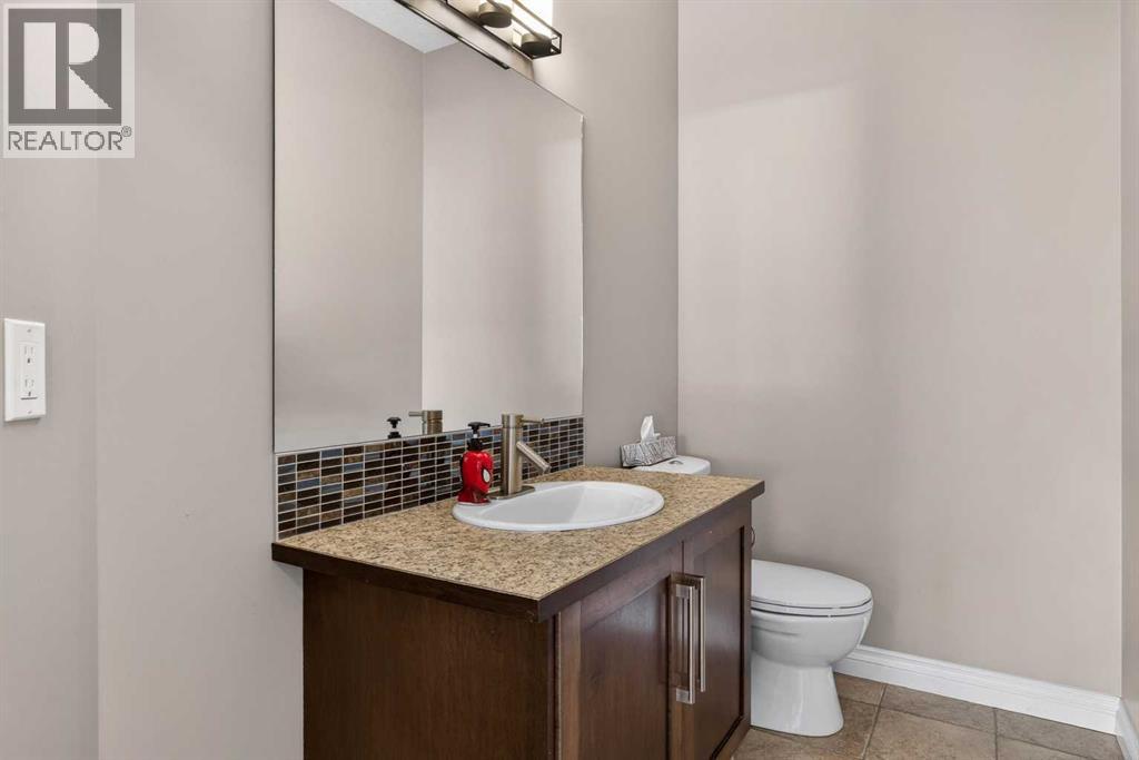 159 Sherwood Crescent NW - 17