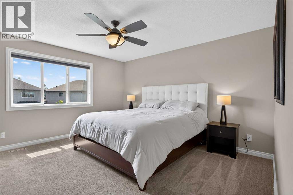 159 Sherwood Crescent NW - 22