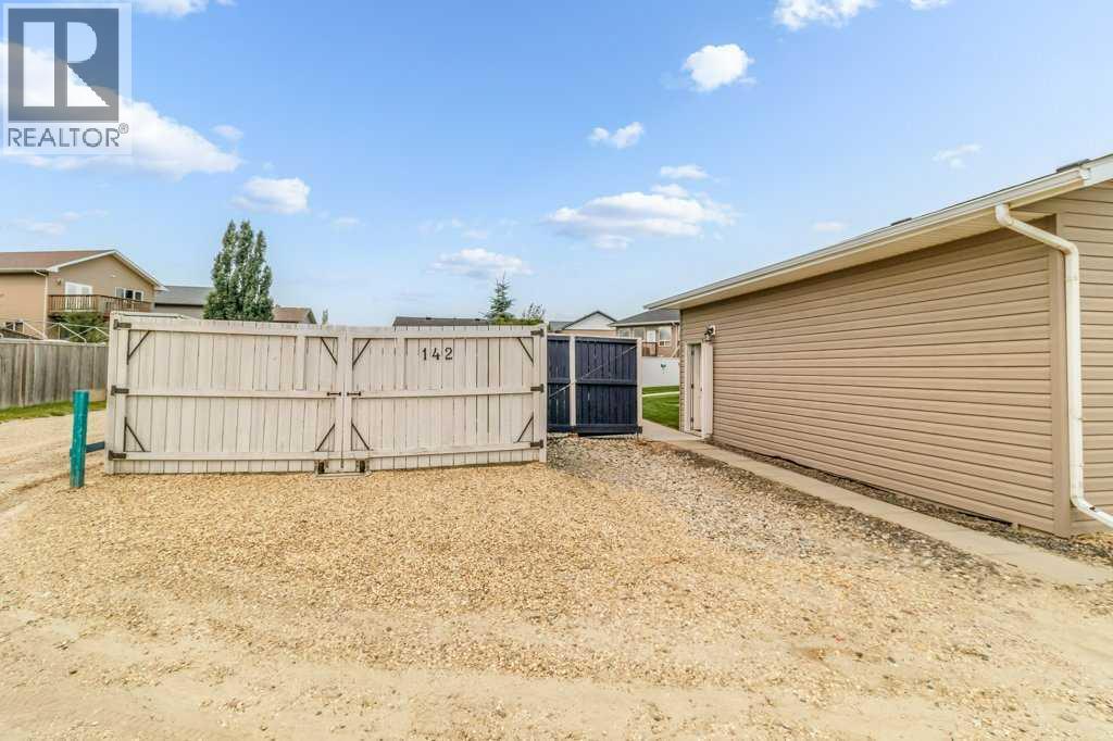 142 Ava Crescent - Image 30