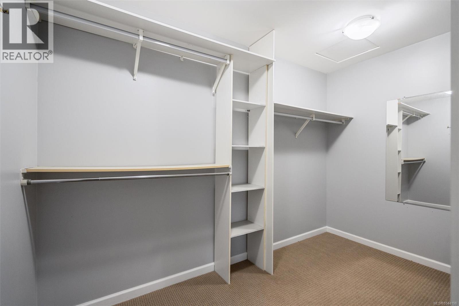 976 Wild Blossom Crt - Image 27