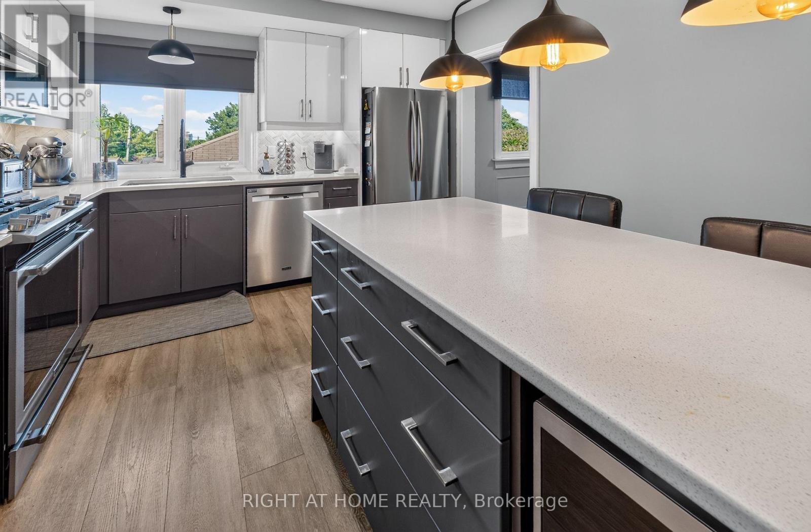 366 BURLINGTON CRESCENT - Image 8