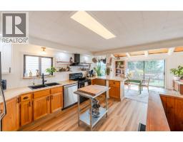 Kitchen - 538 Lakeview Place, Oliver, BC V0H1T4 Photo 13