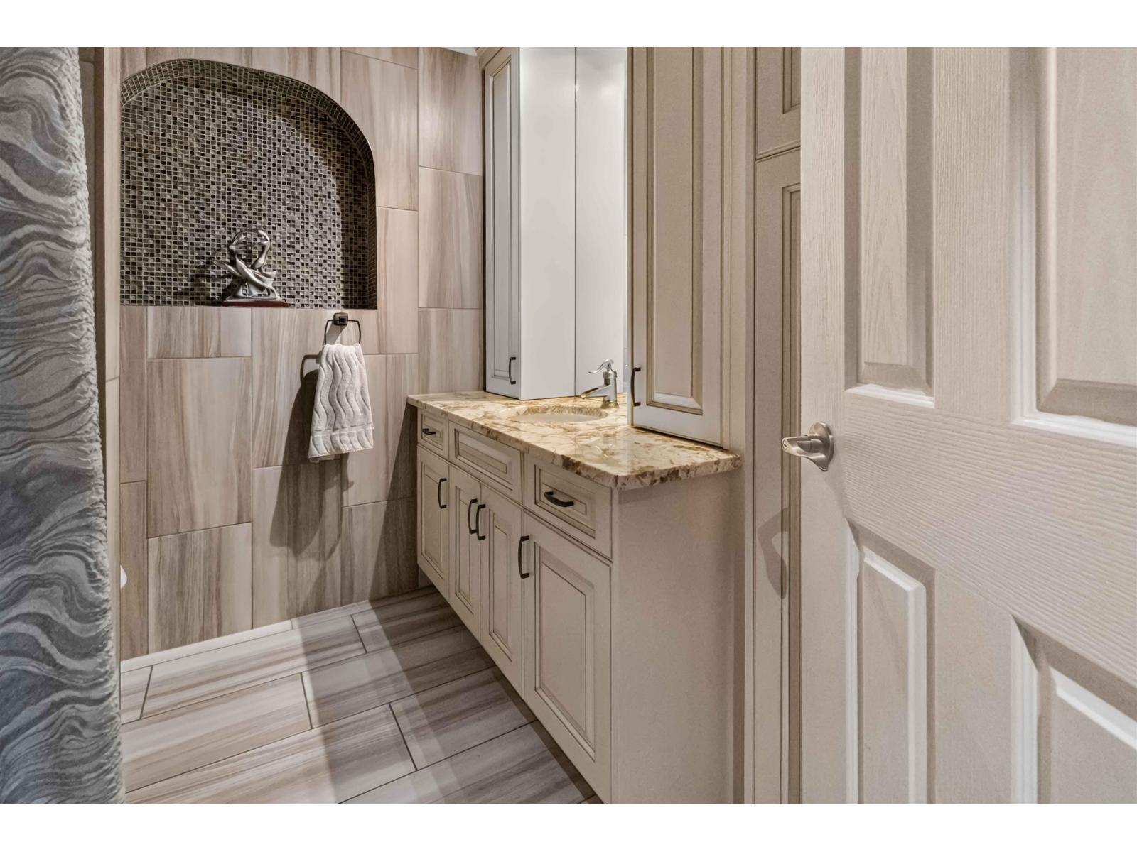 4 Bed, 3 Bath House for Sale in Mission – 31663 TOWNSHIPLINE AVENUE, Mission – MLS# R3153198 - Image 16