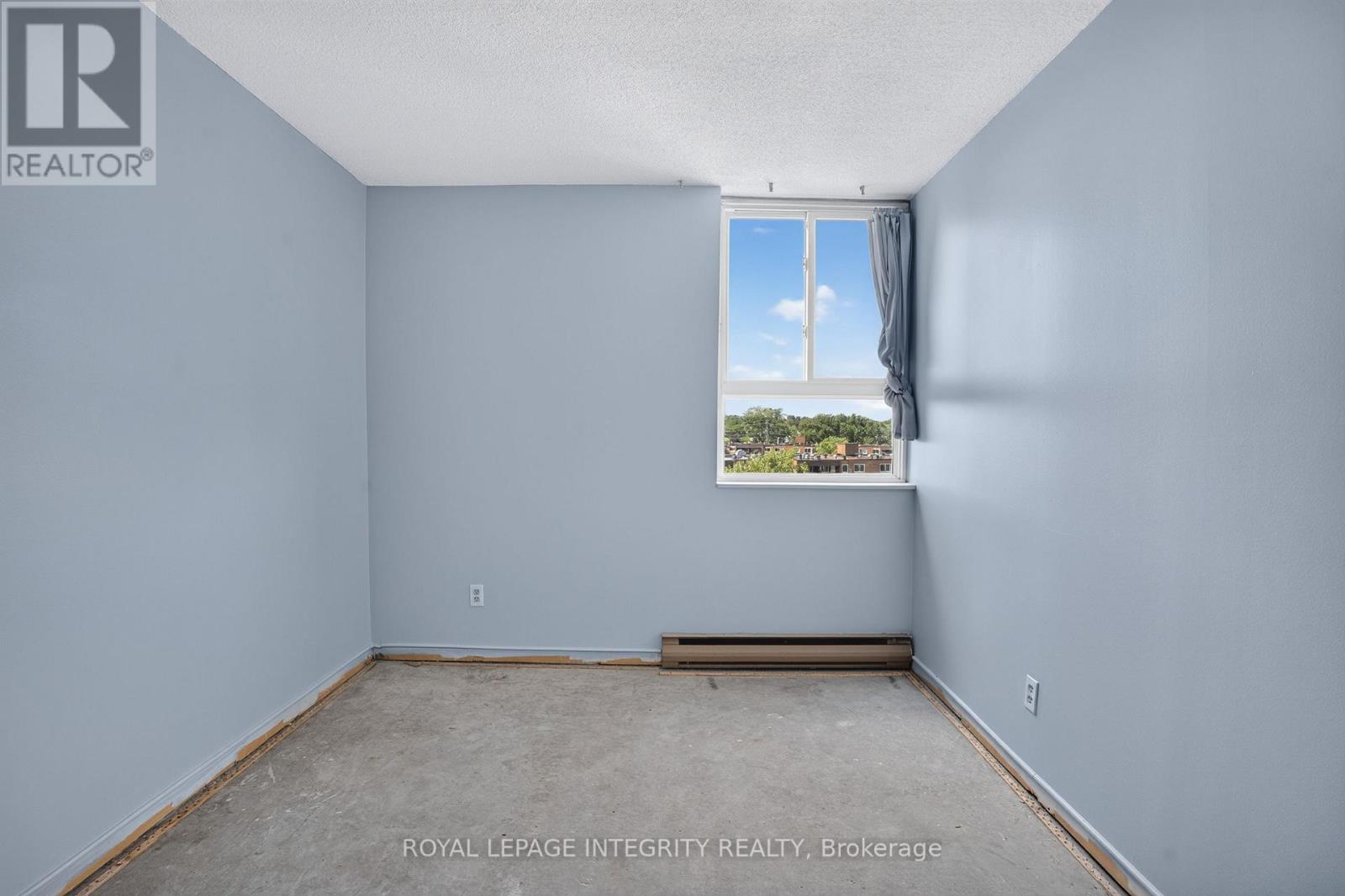 2 Bed, 1 Bath Apartment for Sale in Ottawa – 606 – 2000 JASMINE CRESCENT, Ottawa – MLS# X13642940 - Image 13