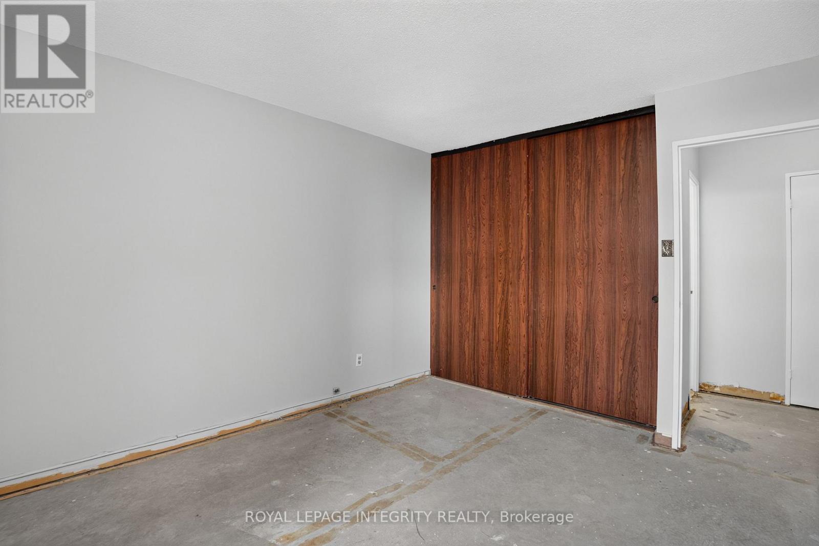 2 Bed, 1 Bath Apartment for Sale in Ottawa – 606 – 2000 JASMINE CRESCENT, Ottawa – MLS# X13642940 - Image 17