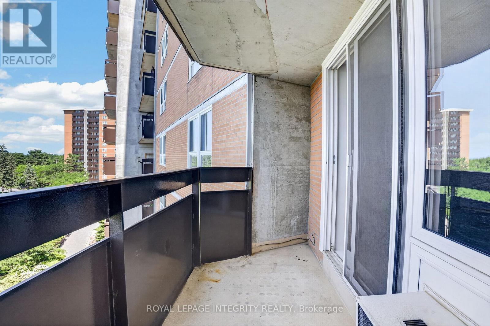 2 Bed, 1 Bath Apartment for Sale in Ottawa – 606 – 2000 JASMINE CRESCENT, Ottawa – MLS# X13642940 - Image 22