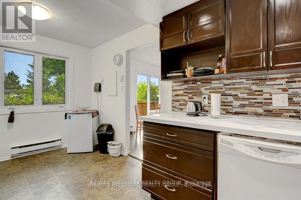 3 Bed, 3 Bath House for Rent in Ottawa – 43 – 43 HAXBY PRIVATE, Ottawa – MLS# X13642954 - Image 17