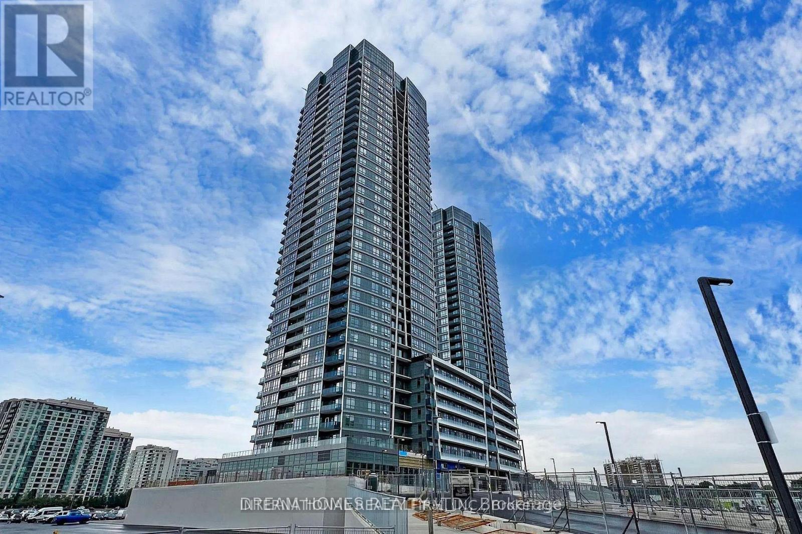 Photo of 3303 - 30 UPPER MALL WAY