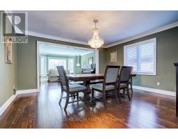 Bedroom 2 - 725 Exceller Circle, Newmarket, ON L3X1P4 Photo 10