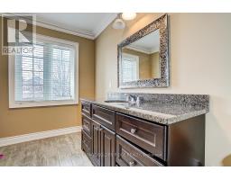 725 Exceller Circle, Newmarket, ON L3X1P4 Photo 26