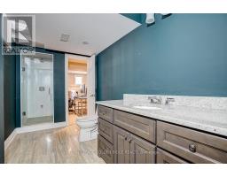 725 Exceller Circle, Newmarket, ON L3X1P4 Photo 39