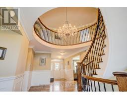 Eating area - 725 Exceller Circle, Newmarket, ON L3X1P4 Photo 6