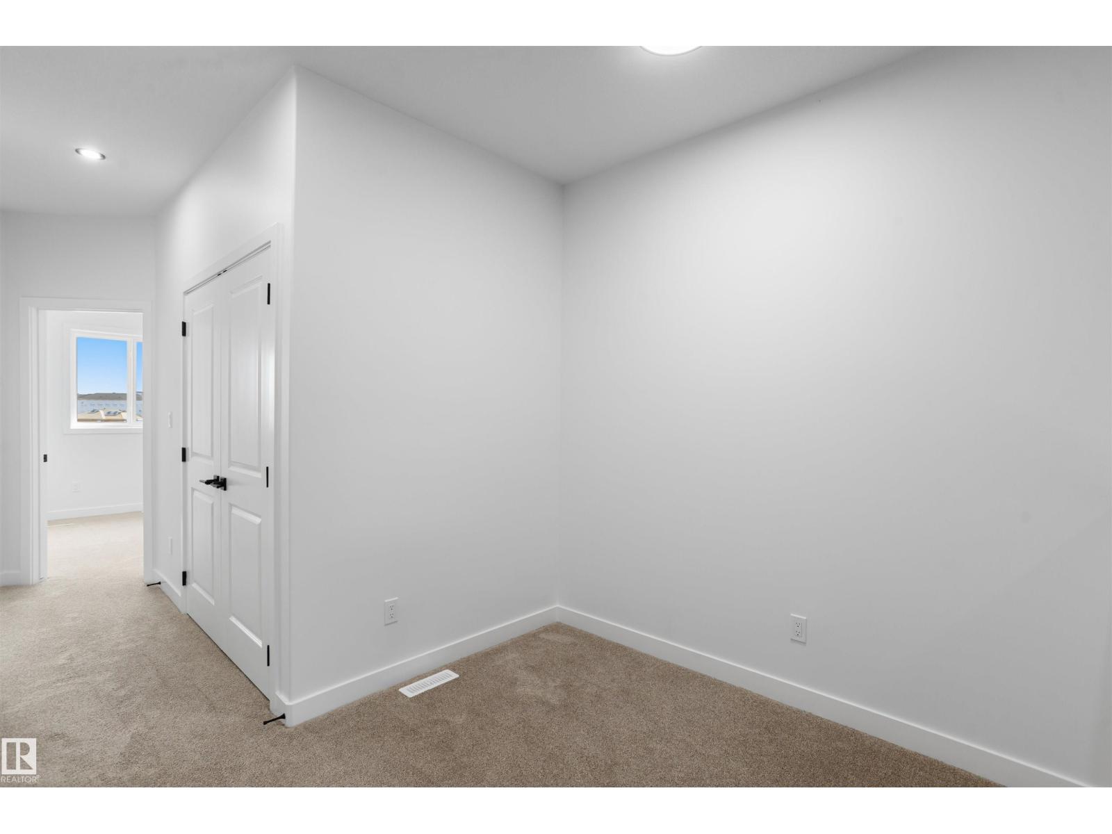 1547 211 ST NW - Image 25