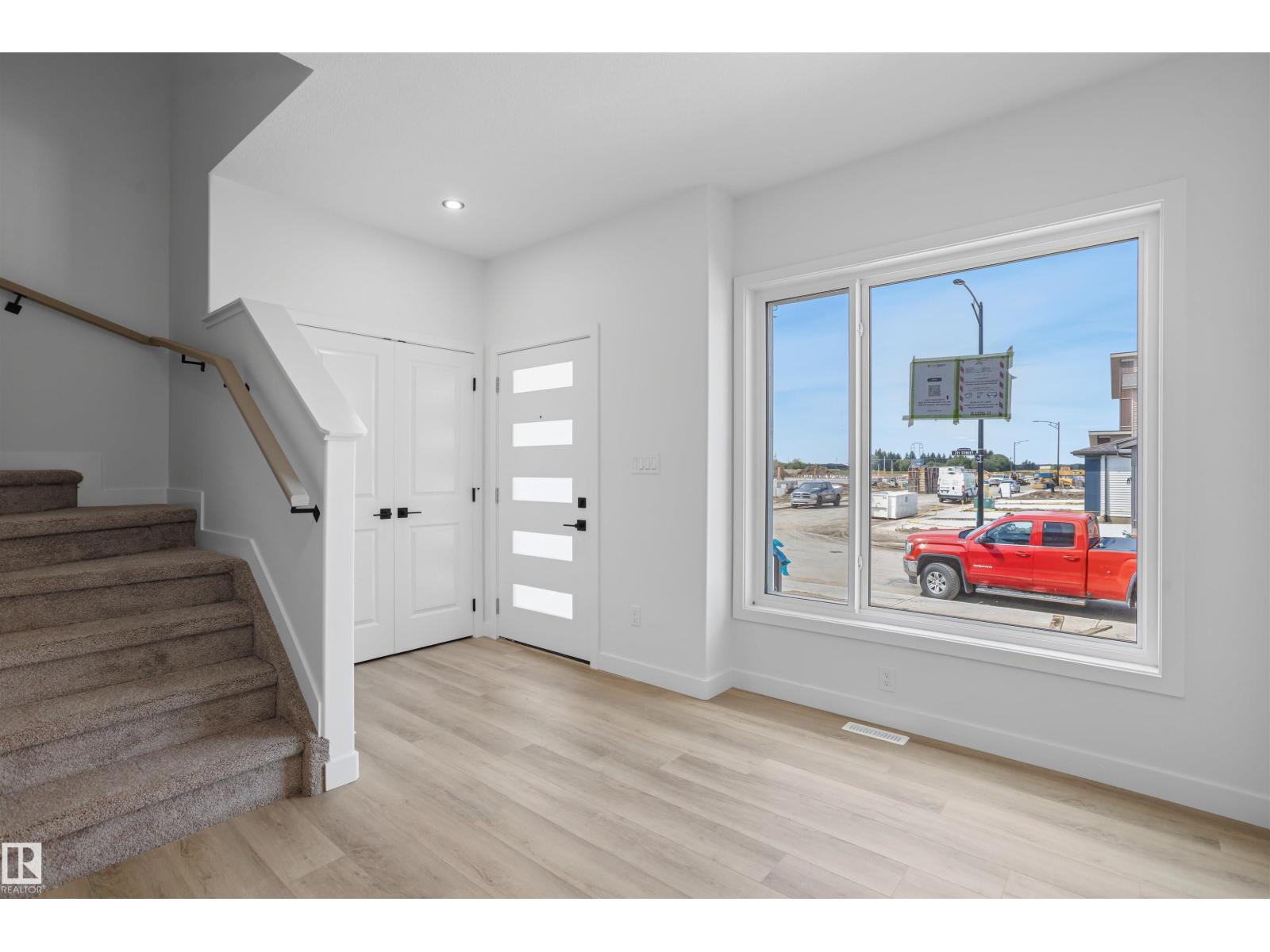 1547 211 ST NW - 3